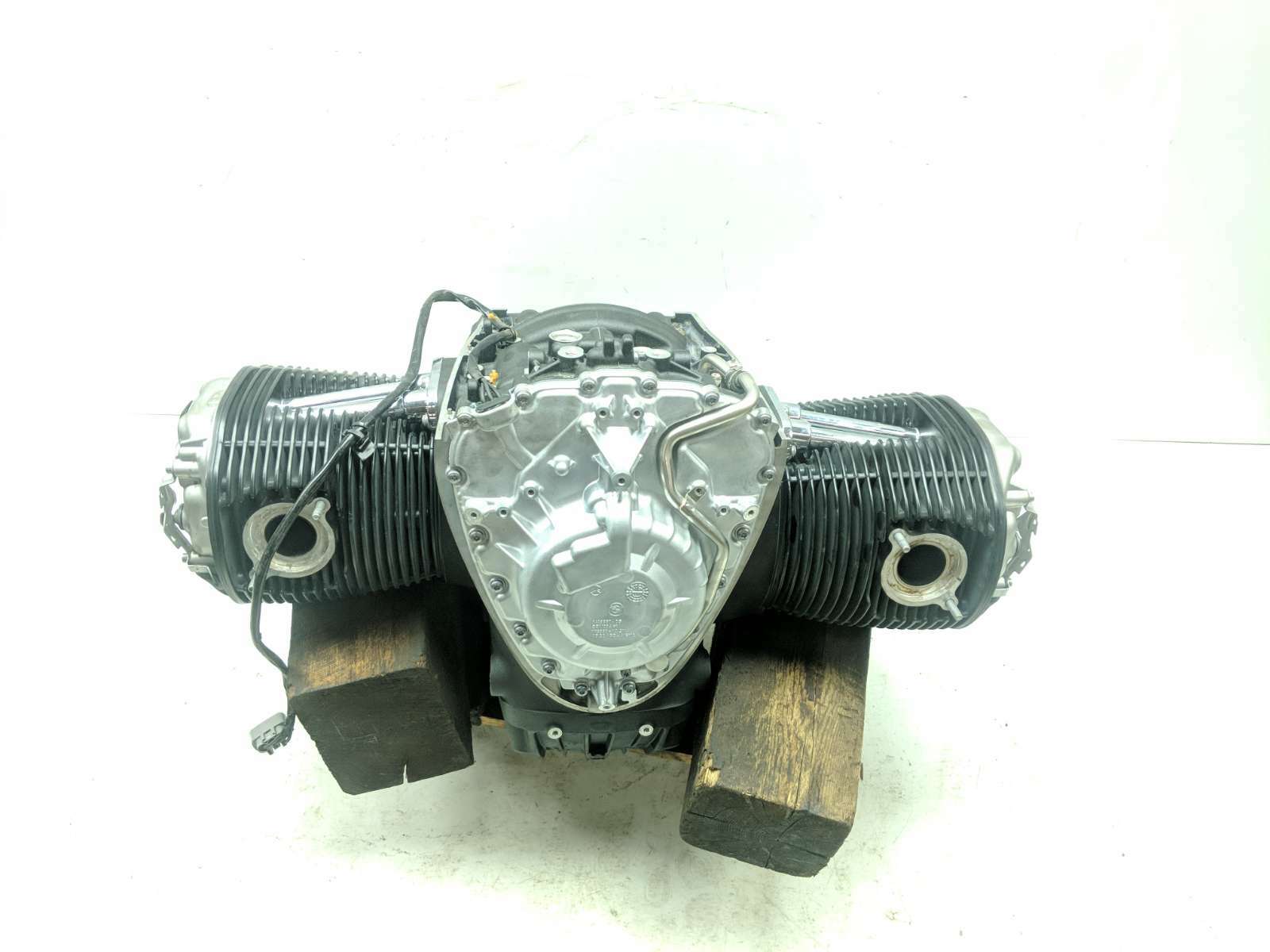 22 BMW R18 BEngine Motor Transmission GUARANTEED ONLY 2,667 MILES RUNS SEE VIDEO!