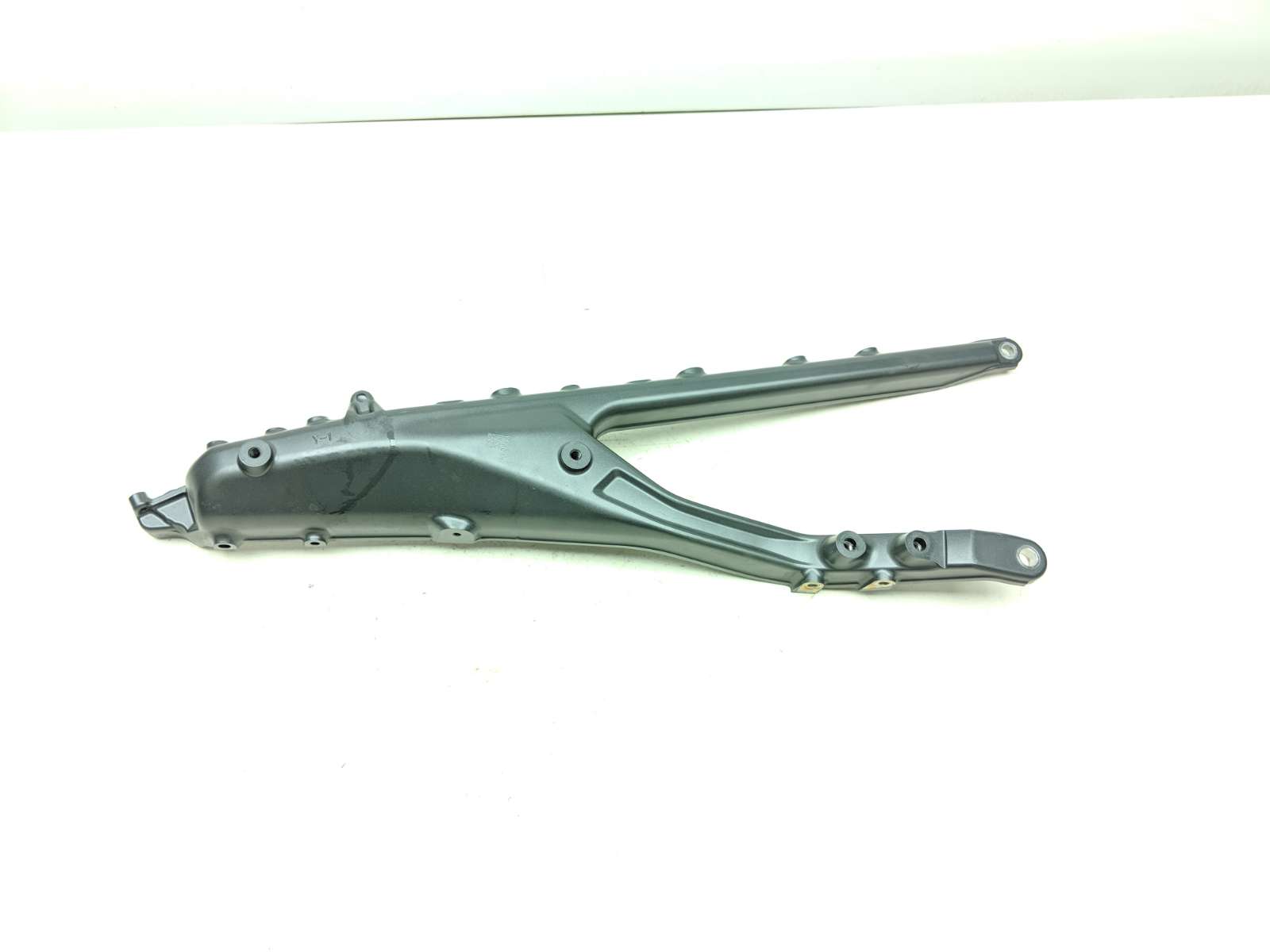 21 Yamaha MT-09 MT09D Rear Right Sub Frame Subframe Mount Bracket