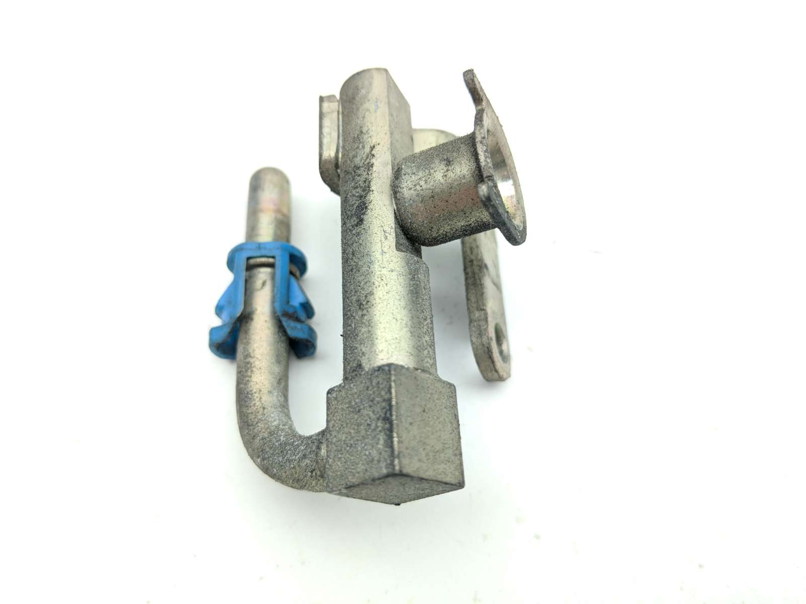 09 Suzuki VZ1500 Boulevard 1500 Fuel Injector Rail A