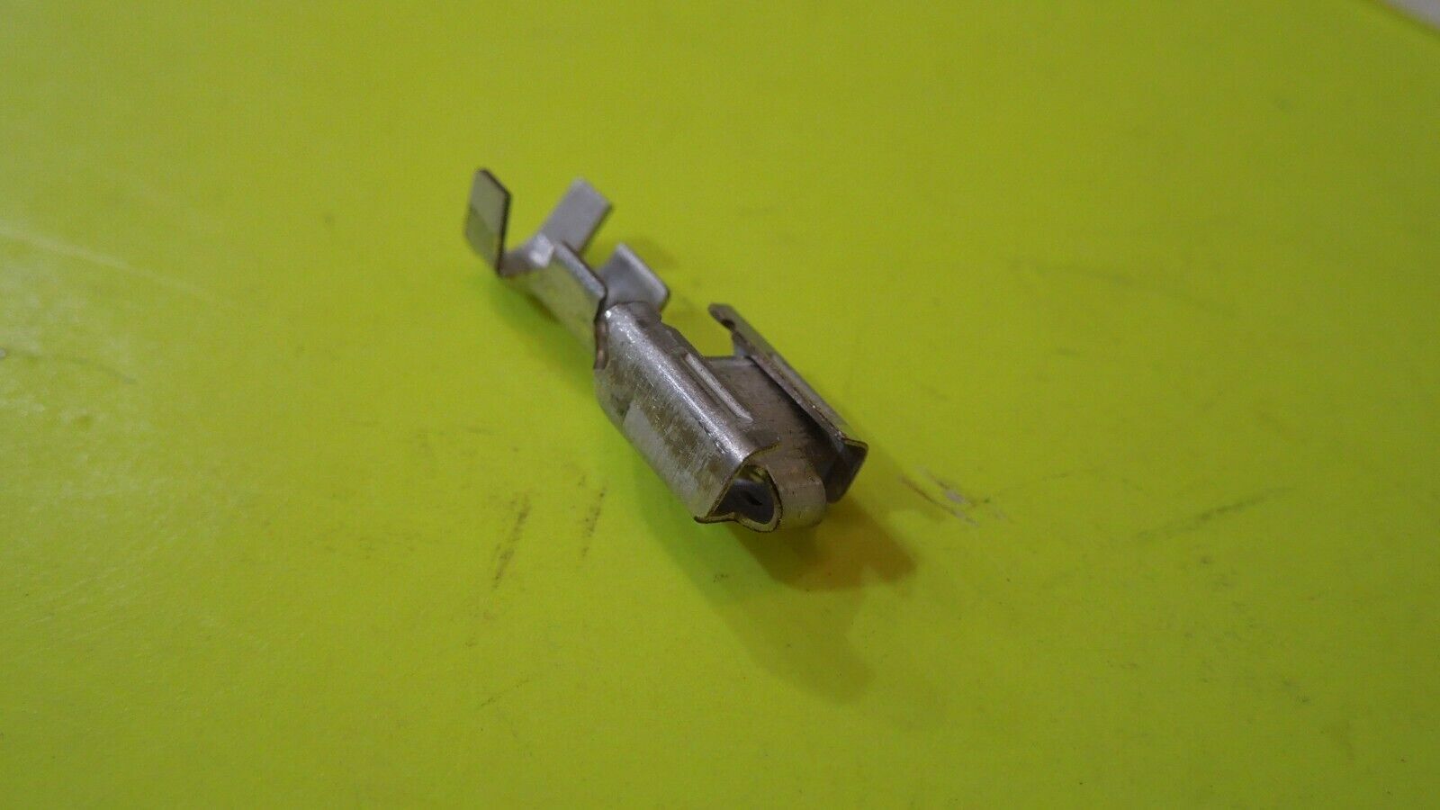 Harley Davidson Genuine NOS Gauge Female Terminal 72207-94 QTY 2