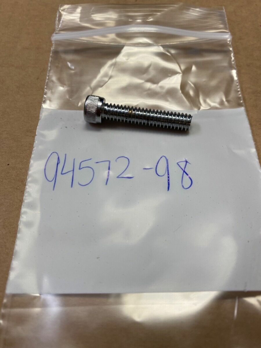 HARLEY 94572-98 TORX CAP SCREW *QTY 1* NOS