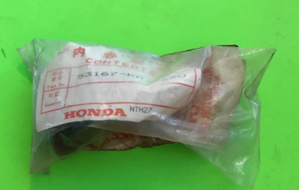 GENUINE Honda NOS 53167-KA3-830 HOUSING A, GRIP