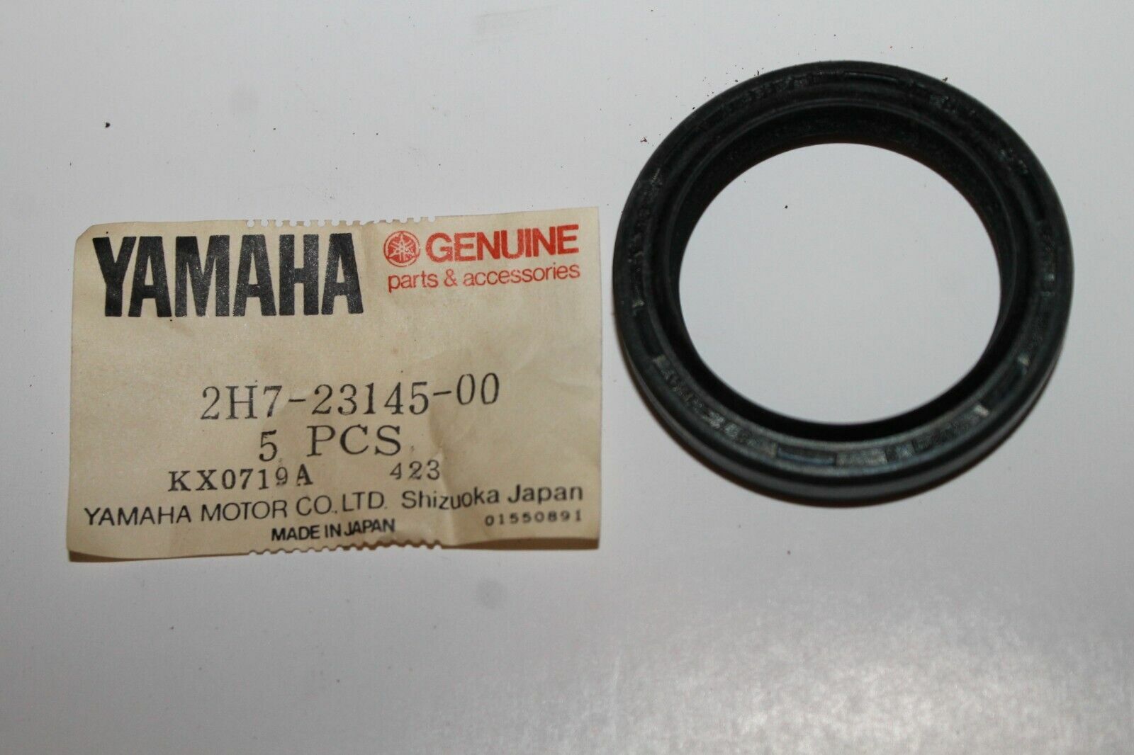T4様 QTY 3 | 1973-1999 Yamaha XS XJ XV XZ NOS OEM Front Fork Oil Seal
