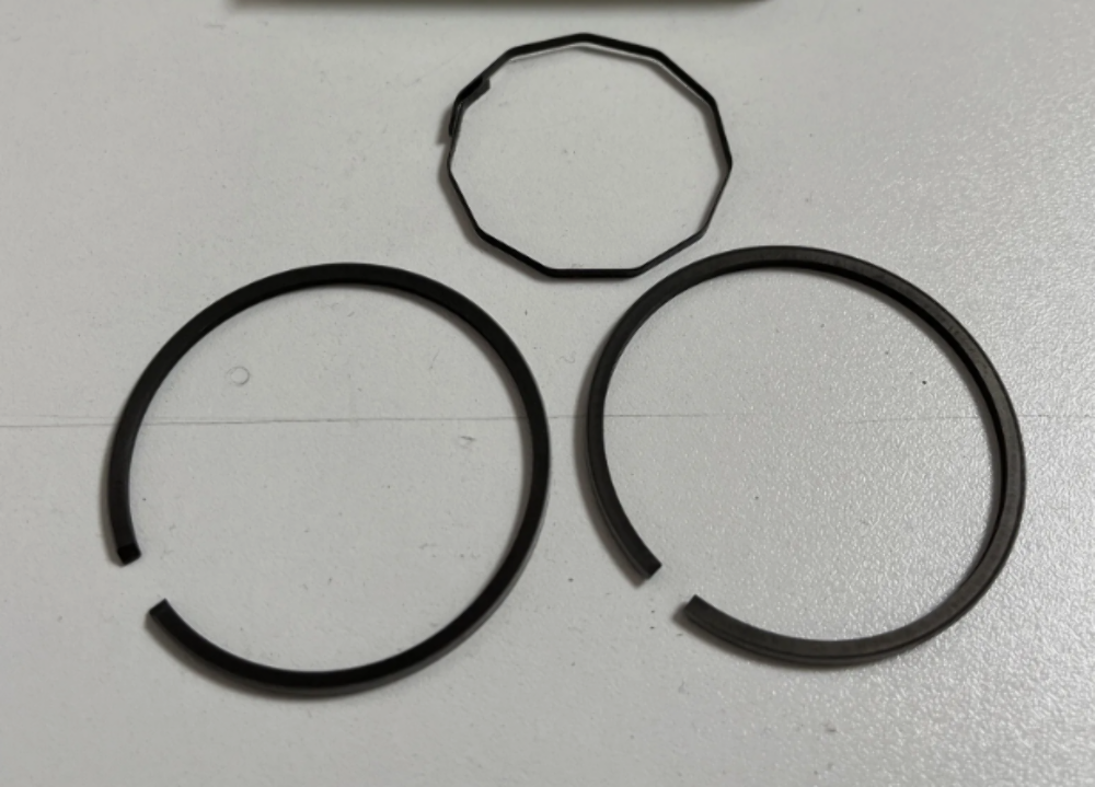 Yamaha Oem Nos Mx 80 1980-1982 1.00mm Oversized Piston Rings 367-11610-40