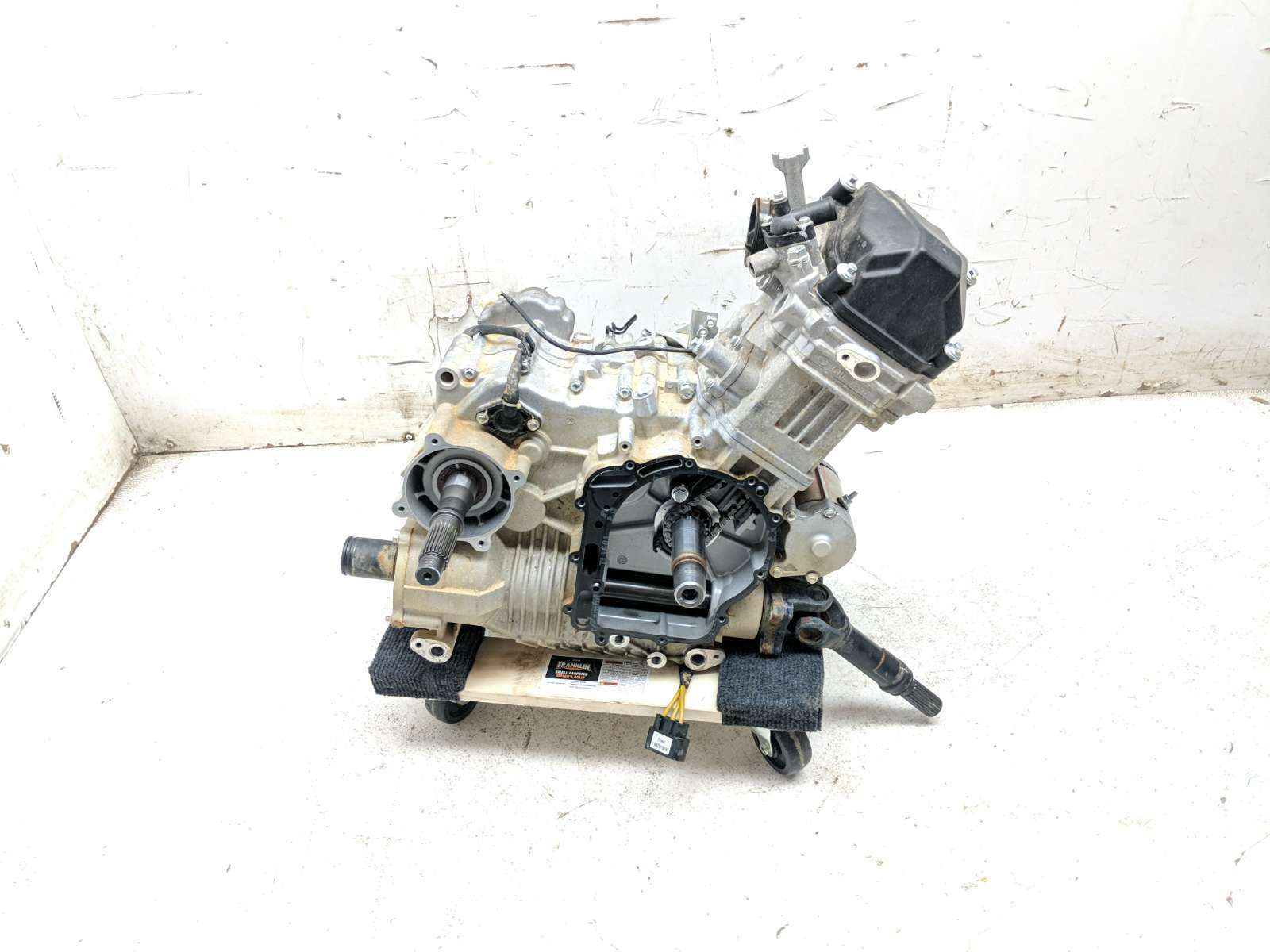 21 CFMoto CForce 600 Touring Engine Motor GUARANTEED LOW MILES 29 Hours!