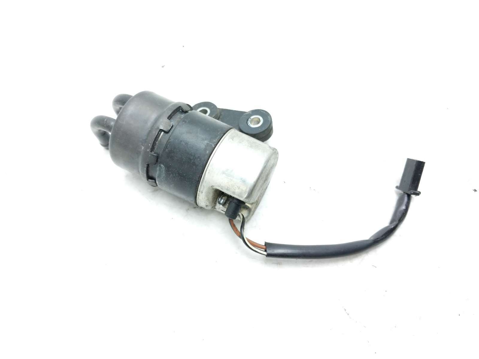 08 Suzuki VS1400 Intruder S83 Petrol Gas Fuel Pump Assembly