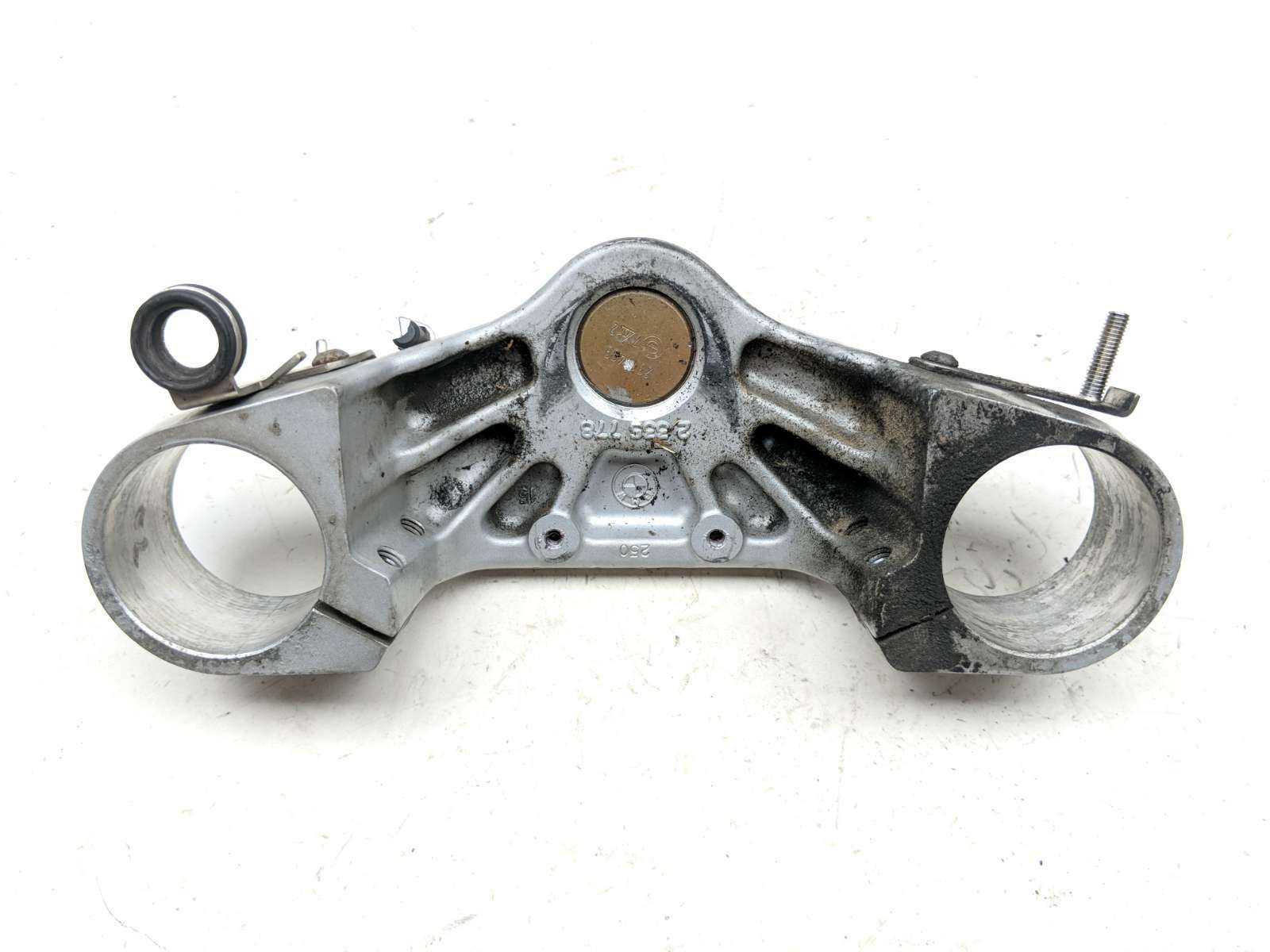 02 BMW R1150GS R1150 GS Bottom Lower Triple Steering Tree Clamp