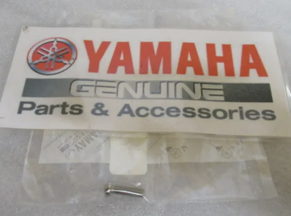 Genuine Yamaha Marine 98580-04014 Pan Head Screw OEM New QTY 3