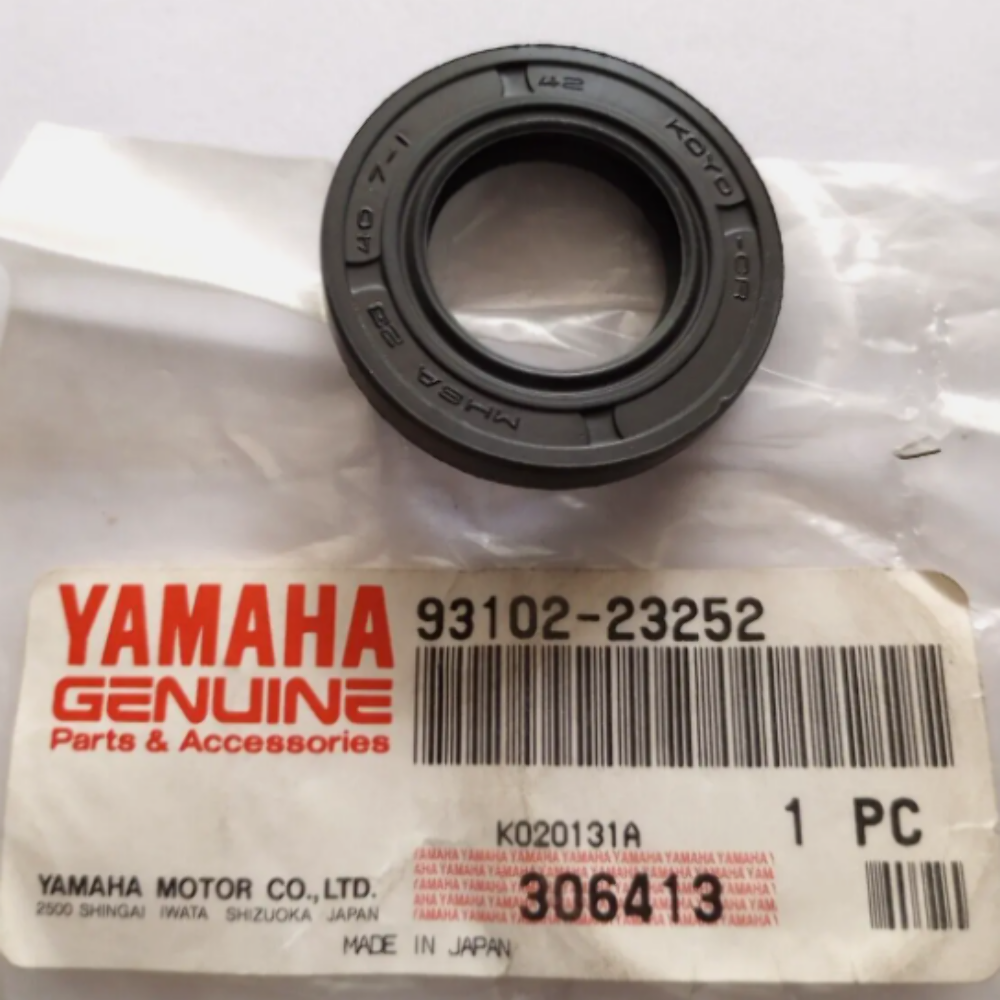 Yamaha YZF600, YTM200, BW200 Oil Seal NOS 93102-23252 QTY 2
