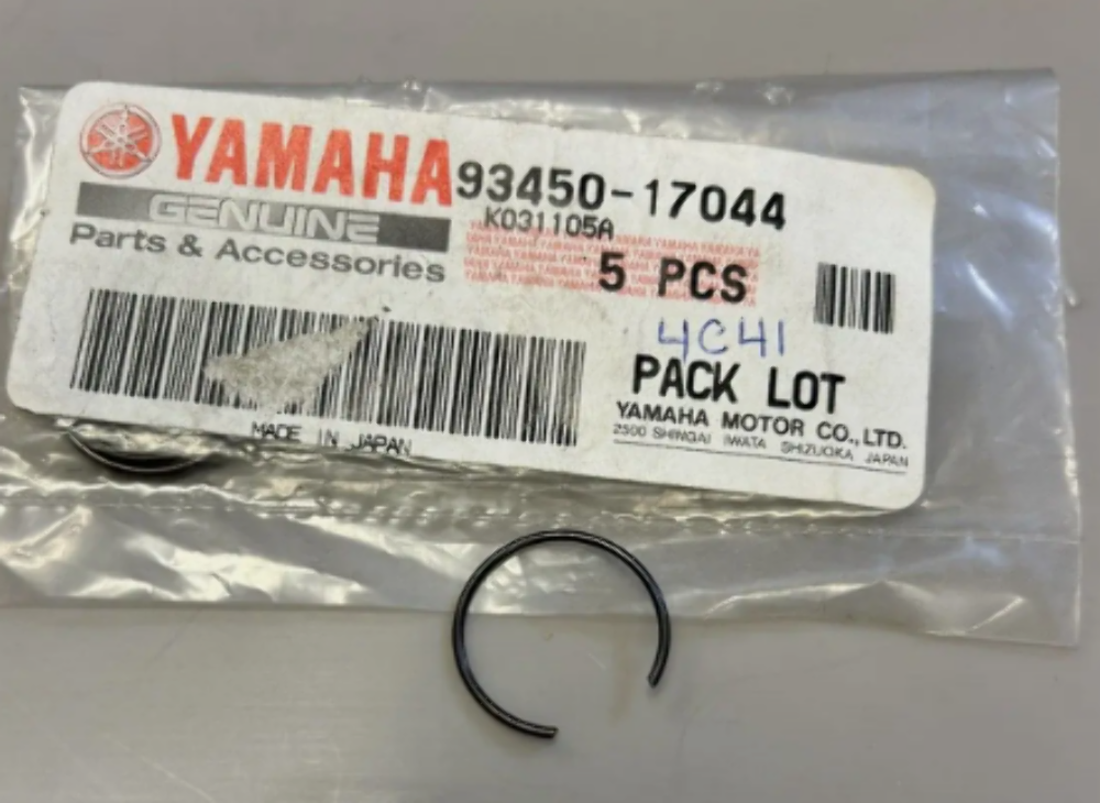 NOS YAMAHA T125G 1980, CIRCLIP, INNER, #93450-17044-00 QTY 3
