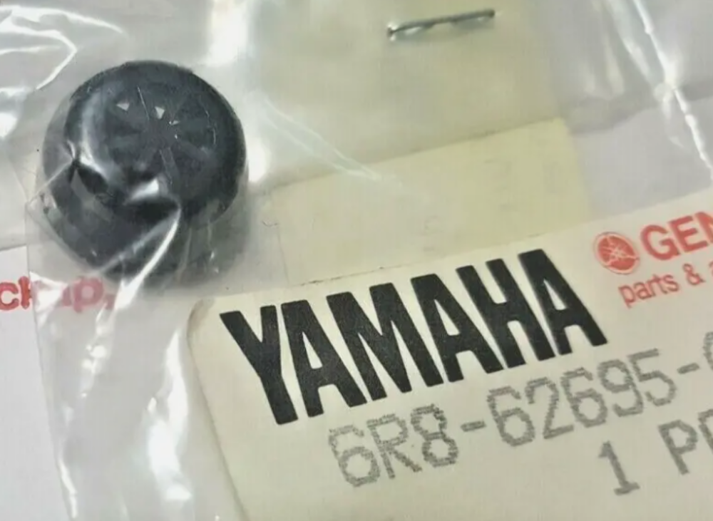 Yamaha WRA700, WRB650, SJ700 NOS Spout Cap 6R8-62695-00 QTY 2
