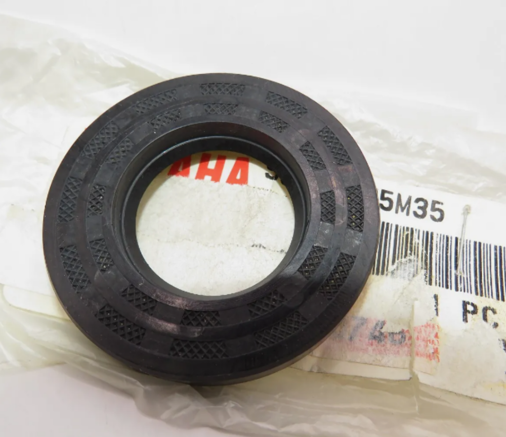 NOS Yamaha WJ500 WR500 Wave Runner OEM Crankshaft Oil Seal 93101-25M35
