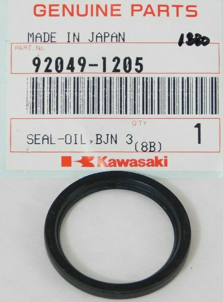 Genuine KAWASAKI 92049-1205 85-87 KX500 KX250 KX125 KDX200 NOS Rear Hub SEAL