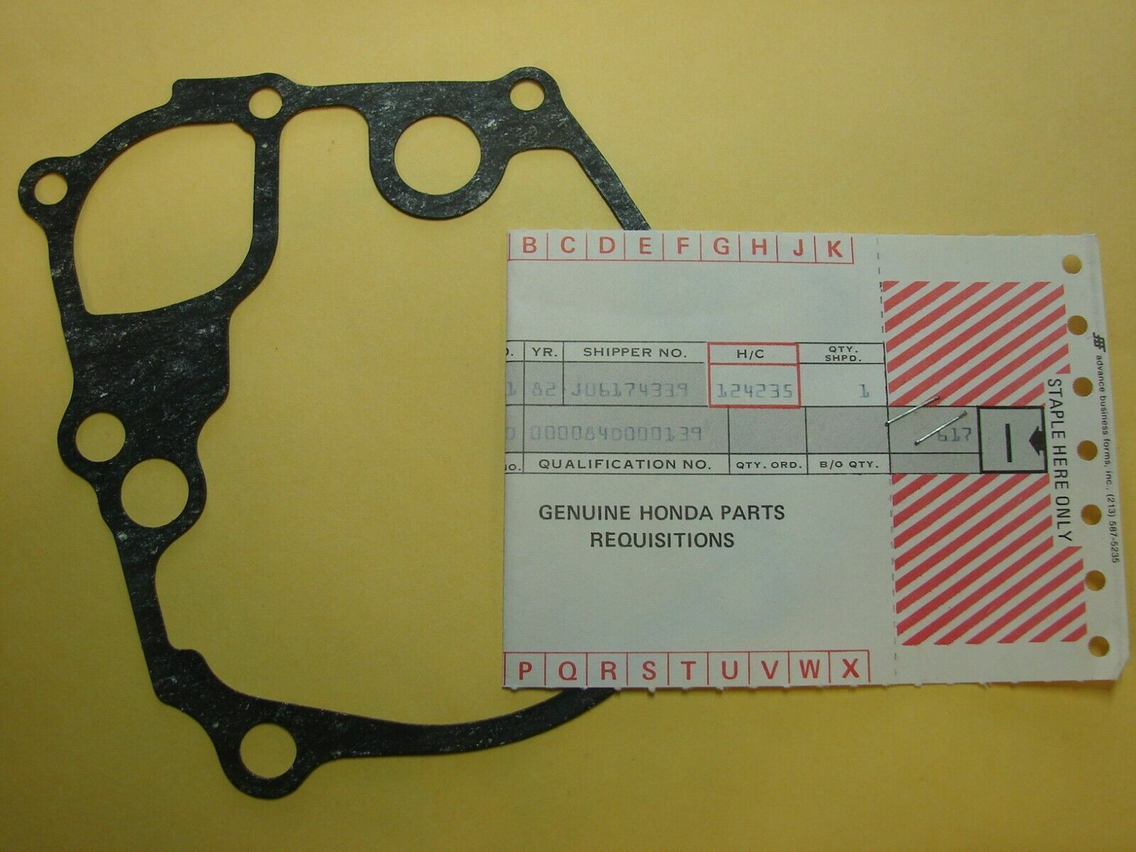 NOS Honda VF750 1982 OEM Genuine Gear Side 0.07 Gasket 21297-MB0-000