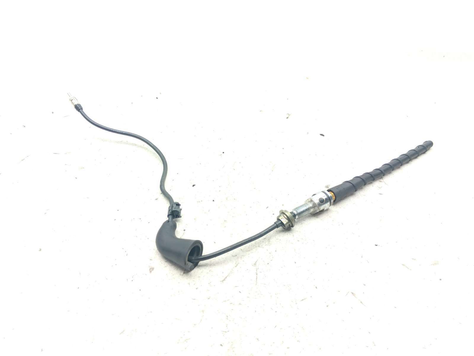 03 Yamaha Royal Star Venture XVZ1300 Antenna