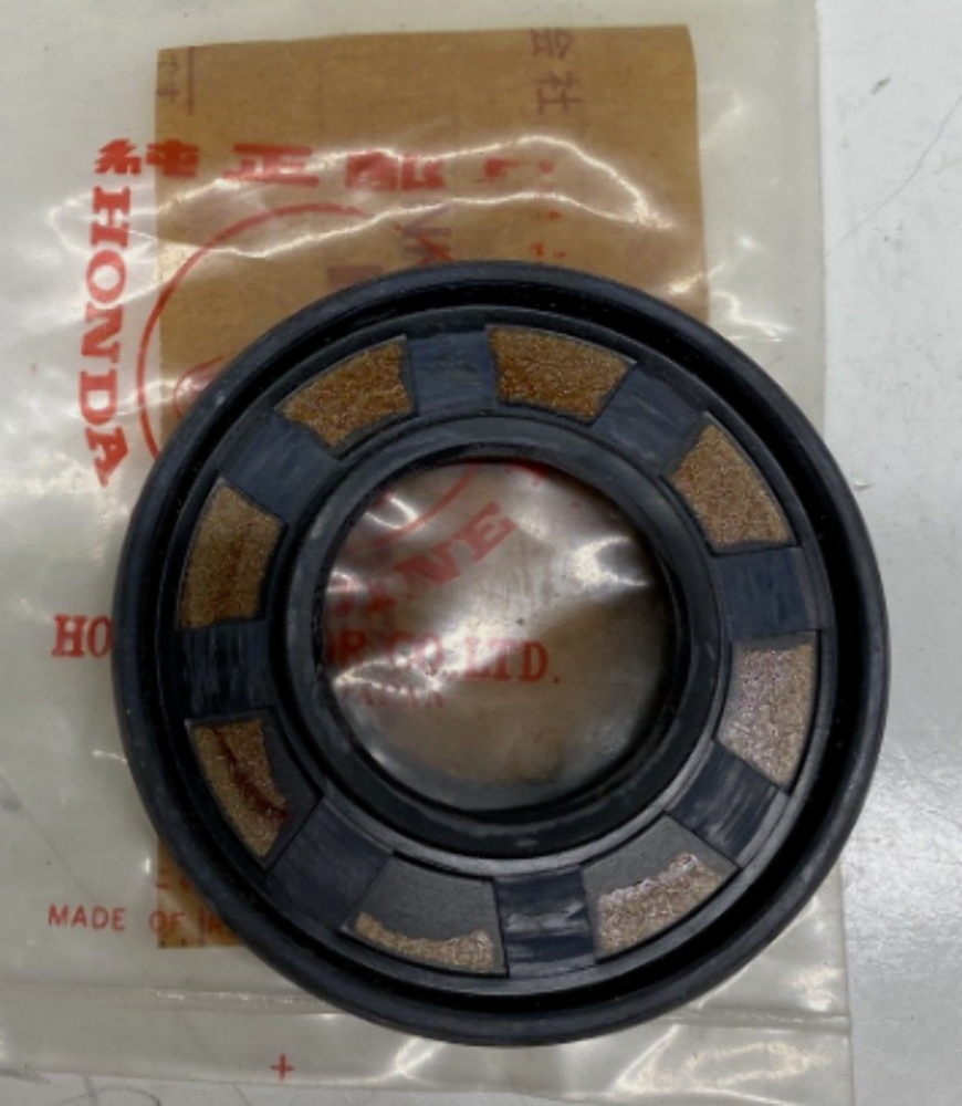 GENUINE NOS Honda CB750K 1978 OIL SEAL (29.8X62X7) 91205-405-005