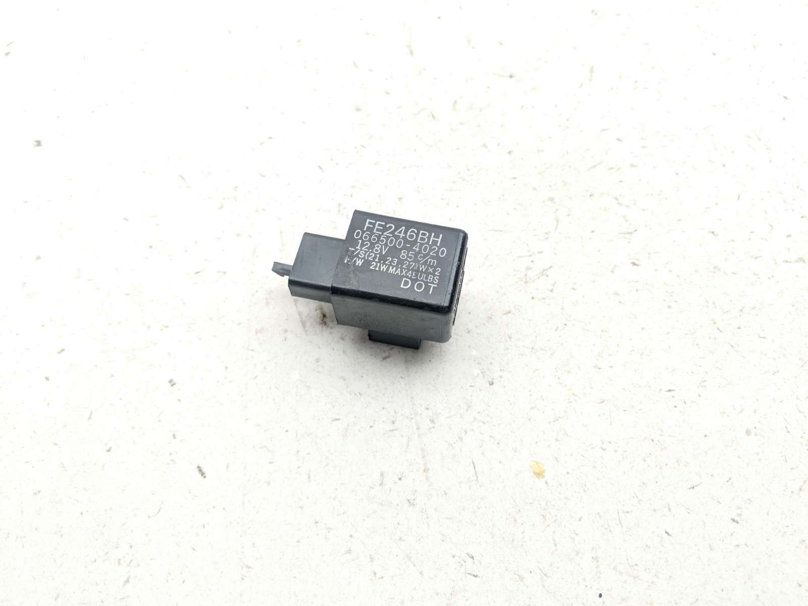 09 Kawasaki Vulcan 900 VN900 Classic LT Relay 066500-4020