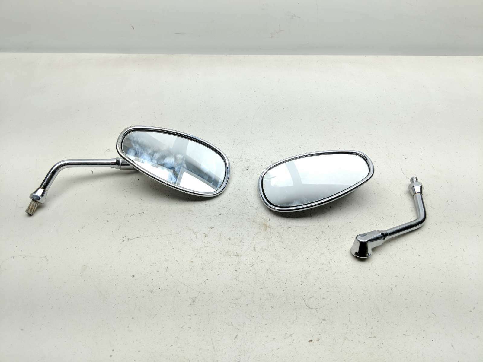 09 Suzuki Boulevard M90 Intruder VZ 1500 Left & Right Mirrors Pair