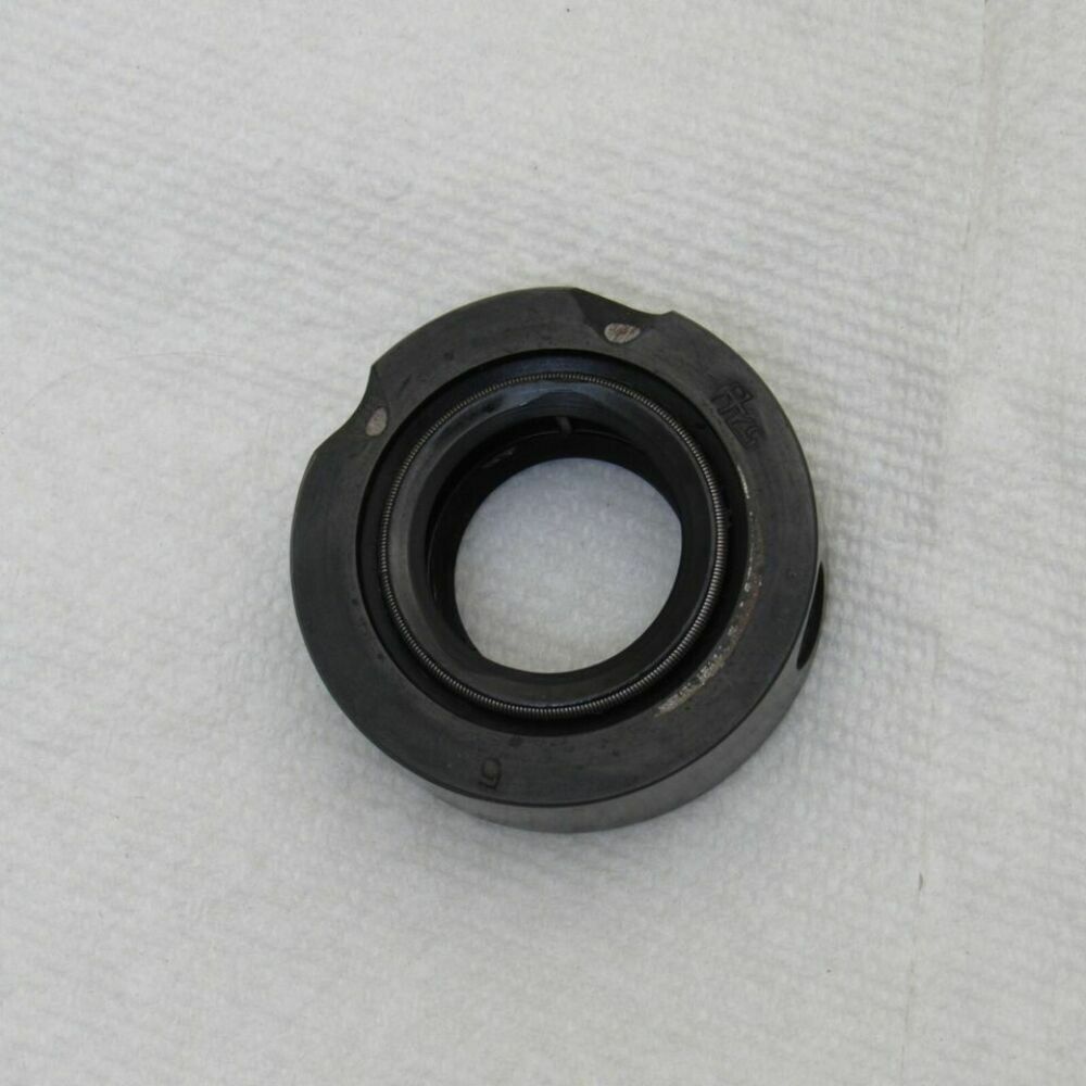 NOS Honda Breather Seal CB92 Benly Super Sport 125 1959-1962 91201-200-000