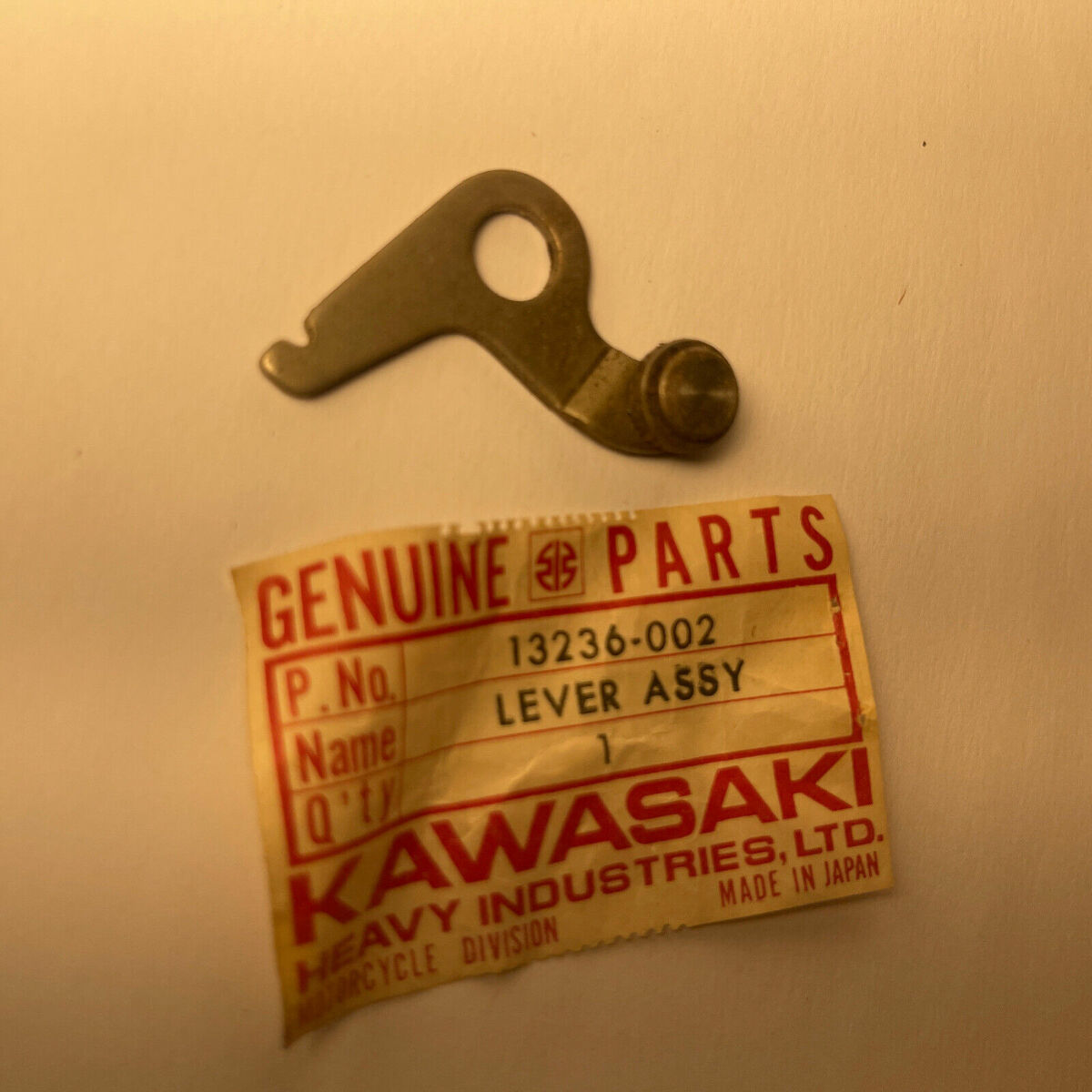 NOS NEW OEM ORIGINAL KAWASAKI S1 S3 KH400 KH250 CHANGE RETURN LEVER 13236-002