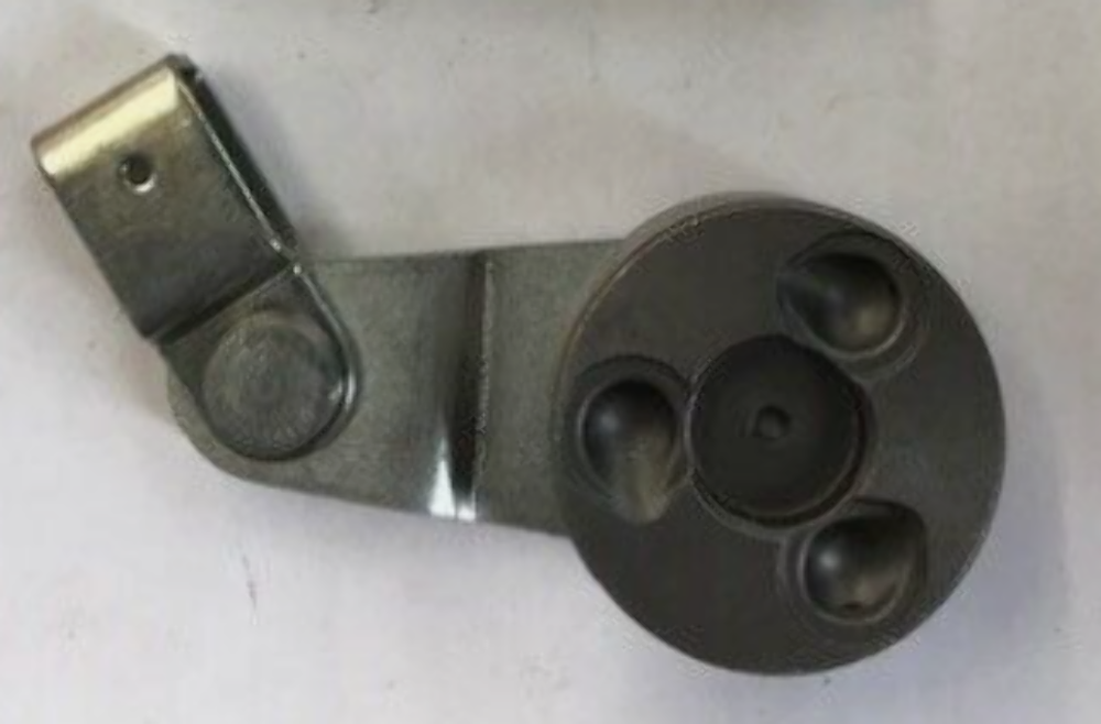 81 KAWASAKI CSR KZ305 KZ 305 RELEASE ARM ACTUATOR AND HW 13102-1004