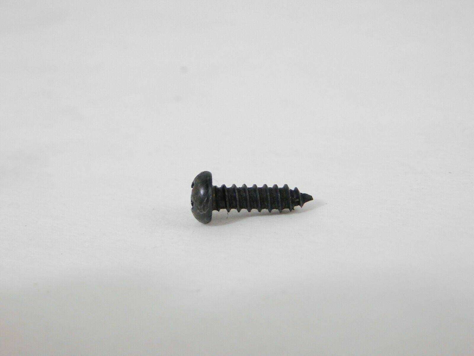 NOS 1974-1978 Kawasaki KZ 400 Side Cover Tapping Screw Part OEM 92008-009  OEM