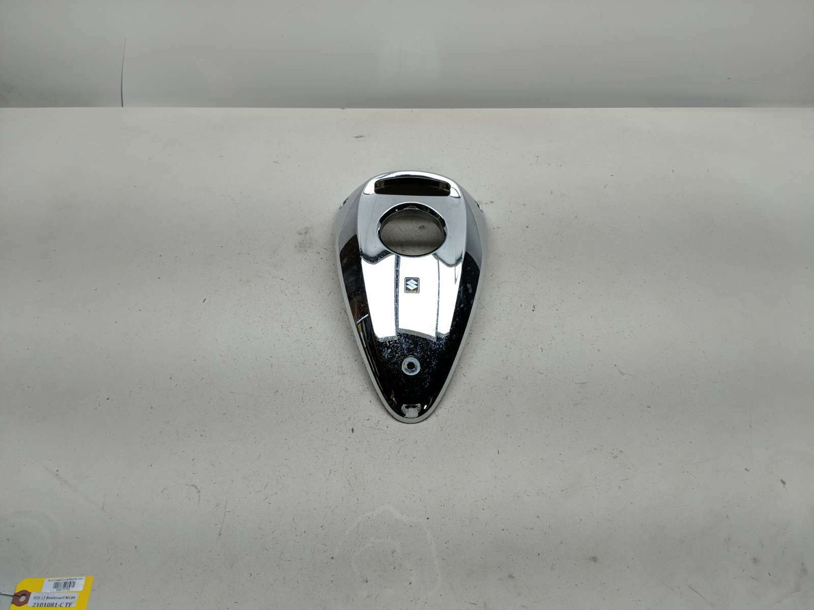 13 Suzuki VZ 1500 Boulevard M90 Front Gas Fuel Tank Cover 44291-40H0