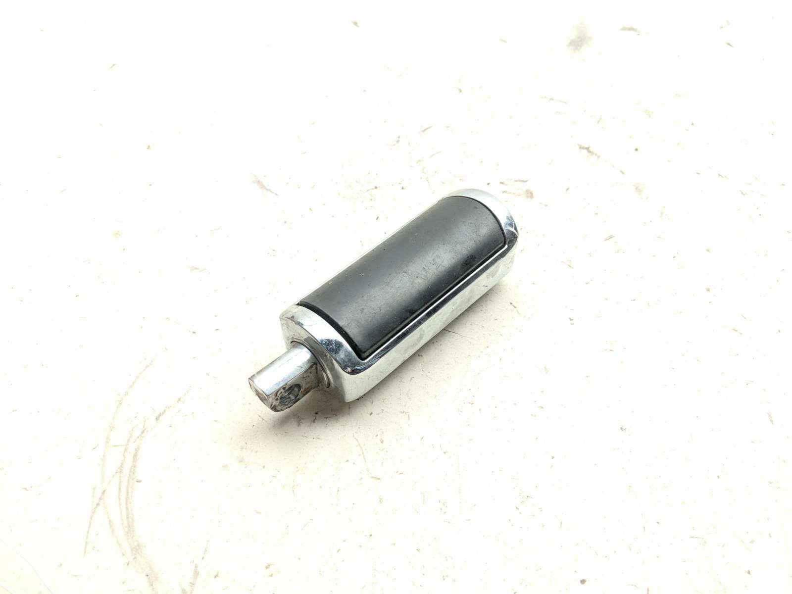 11 Harley Electra Glide Ultra Classic Driver Foot Peg Footpeg