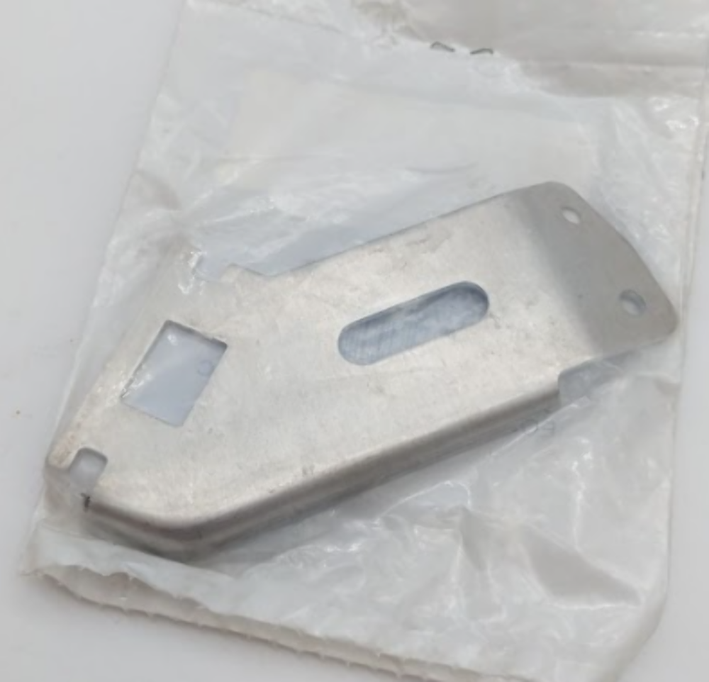 GENUINE NEW NOS SKI DOO SUPPORT BRACKET 517303517