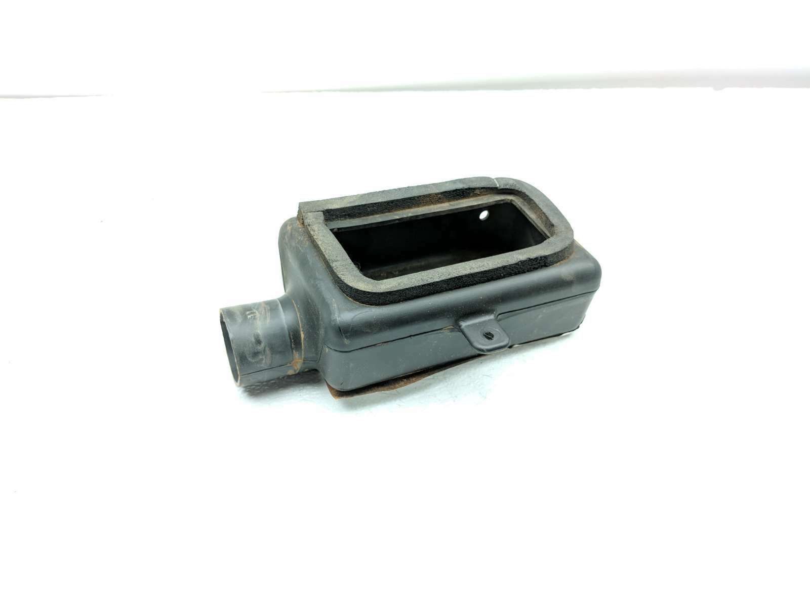 11 Polaris Ranger 500 EFI Engine Motor Air Intake Baffle Breather Filter