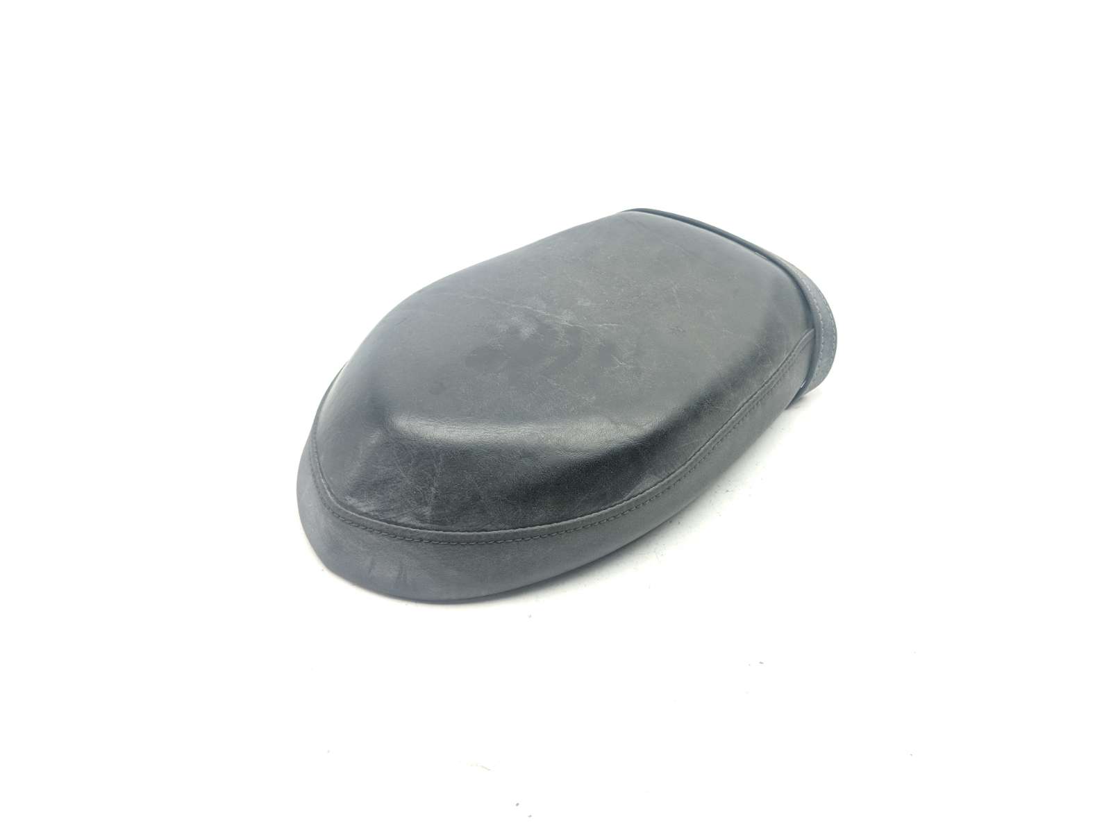 14 Yamaha XVS950 VStar 950 Rear Passenger Seat