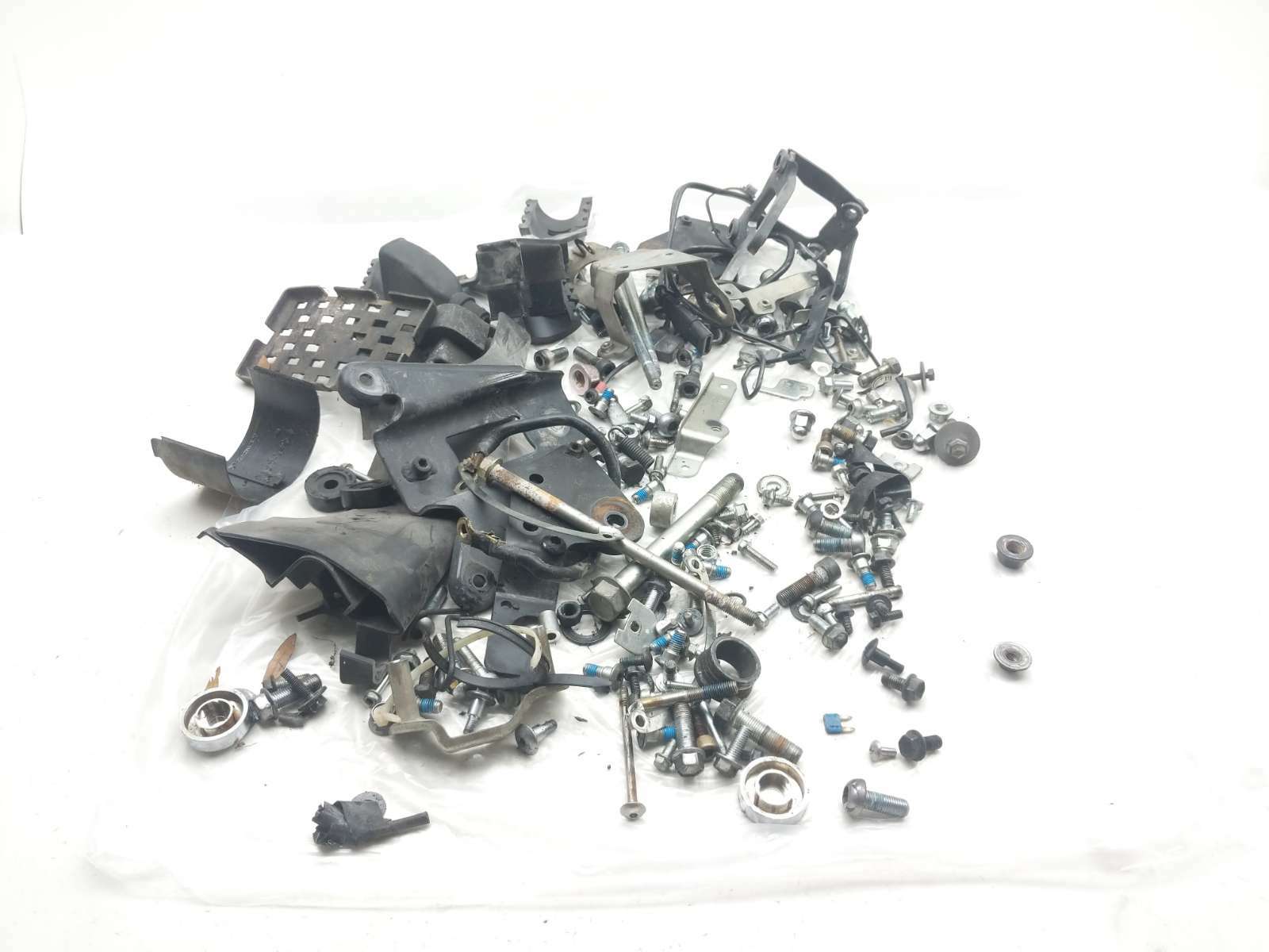 13 Suzuki VZ 1500 Intruder Boulevard M90 Miscellaneous Parts Hardware Bolt Kit