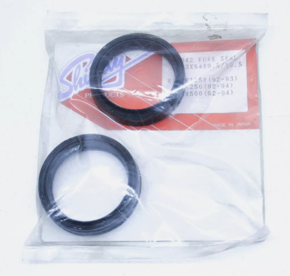 Shindy 13-042 Fork Seals 43mm x 54mm x 9.5 / 10.5mm