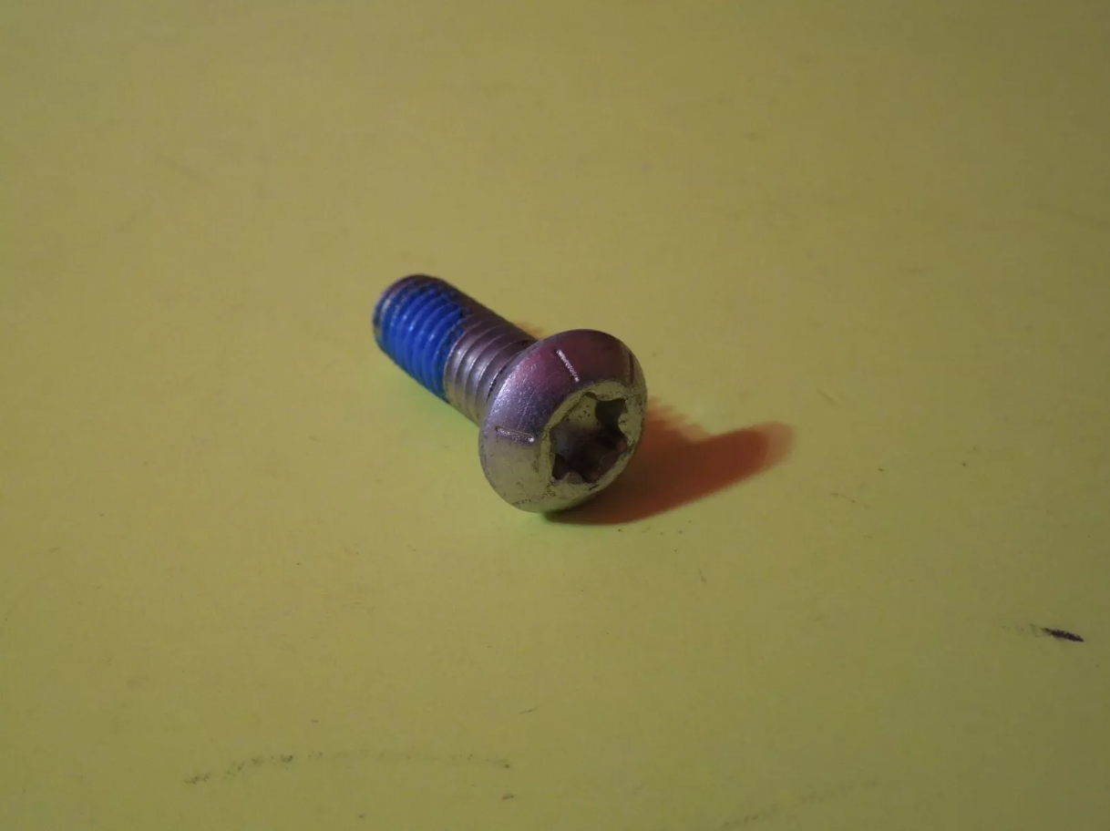 NOS OEM Harley Davidson 5/16-18 X 7/8 Button Head Torx Socket Screw P/N 4613