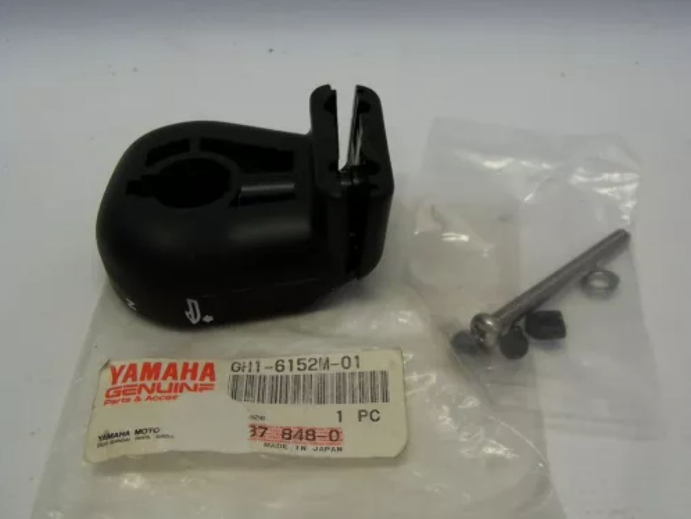YAMAHA RA700 RA1100 RA760 1995-96 LEFT HAND HOUSING ASSEMBLY OEM # GH1-6152M-01