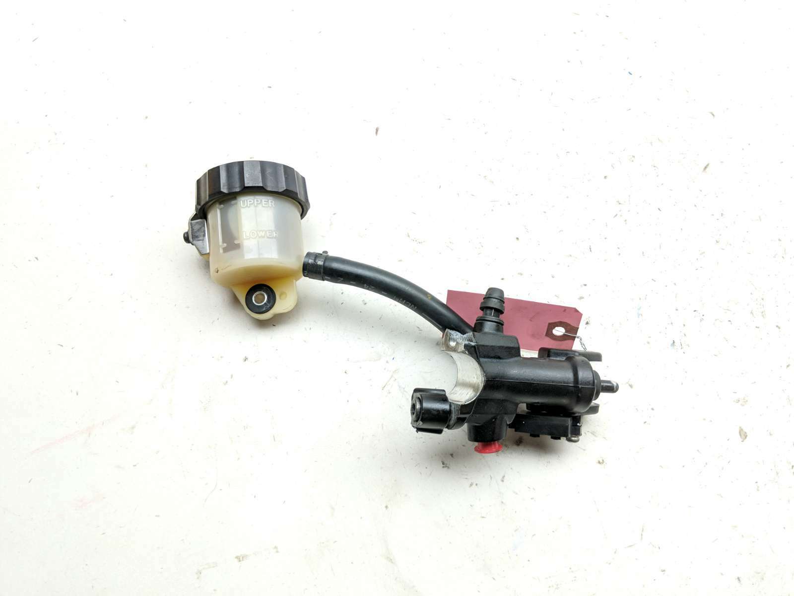 13 Yamaha YZF R1 Front Brake Master Cylinder DAMAGED FOR PARTS