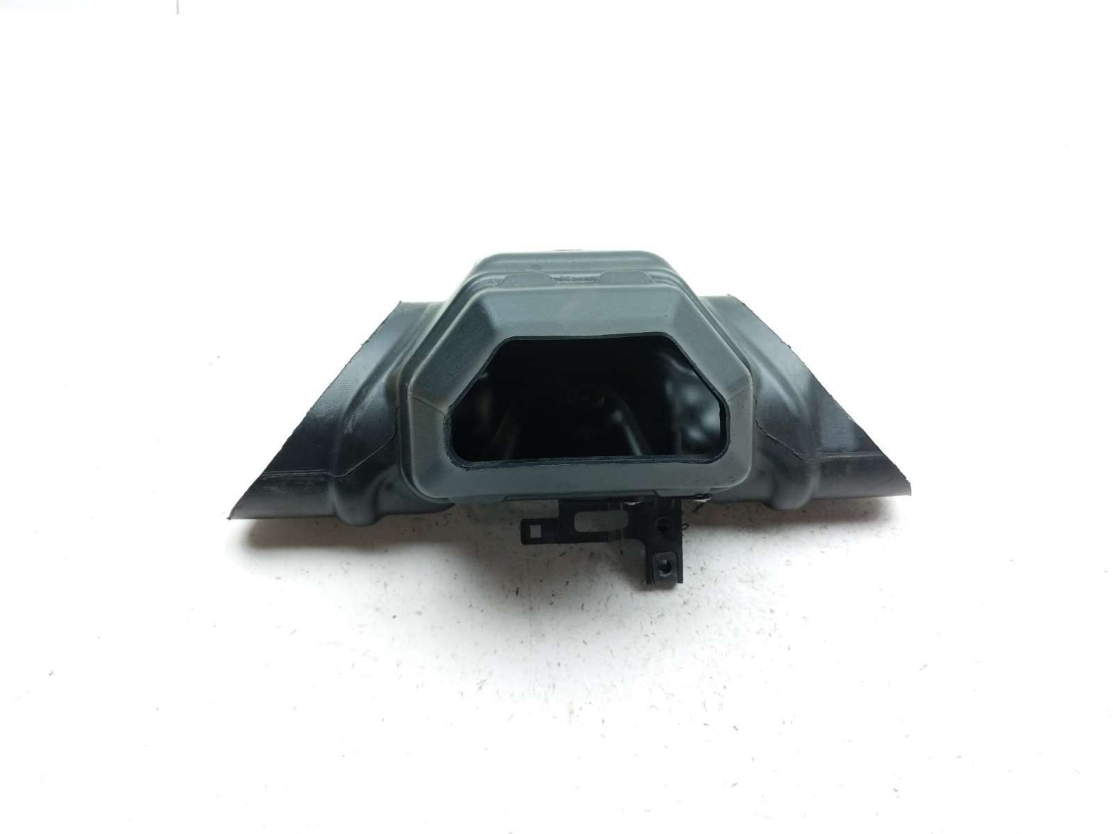 13 Yamaha YZF R1 Air Intake Tube Duct