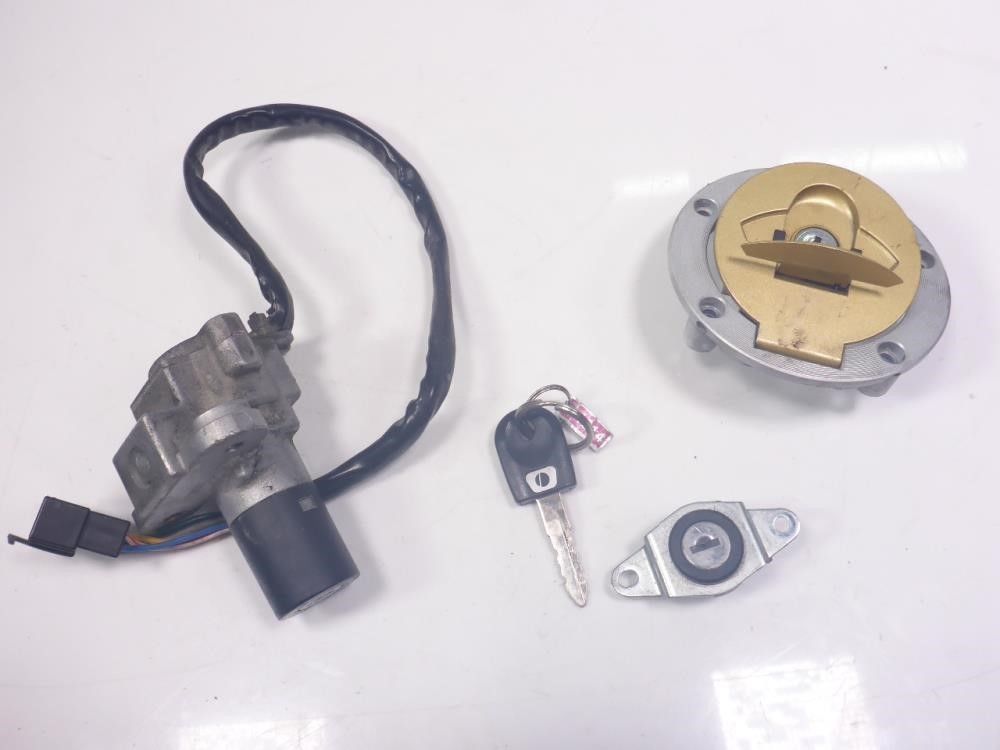 07 Ducati S4R S Lock Set Ignition Switch Cap And Key