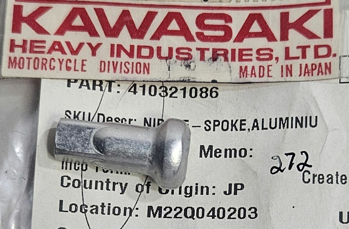 NOS 01-2012 Kawasaki KX125 250 KX450 KLX450 Nipple Spoke QTY2 41032-1086