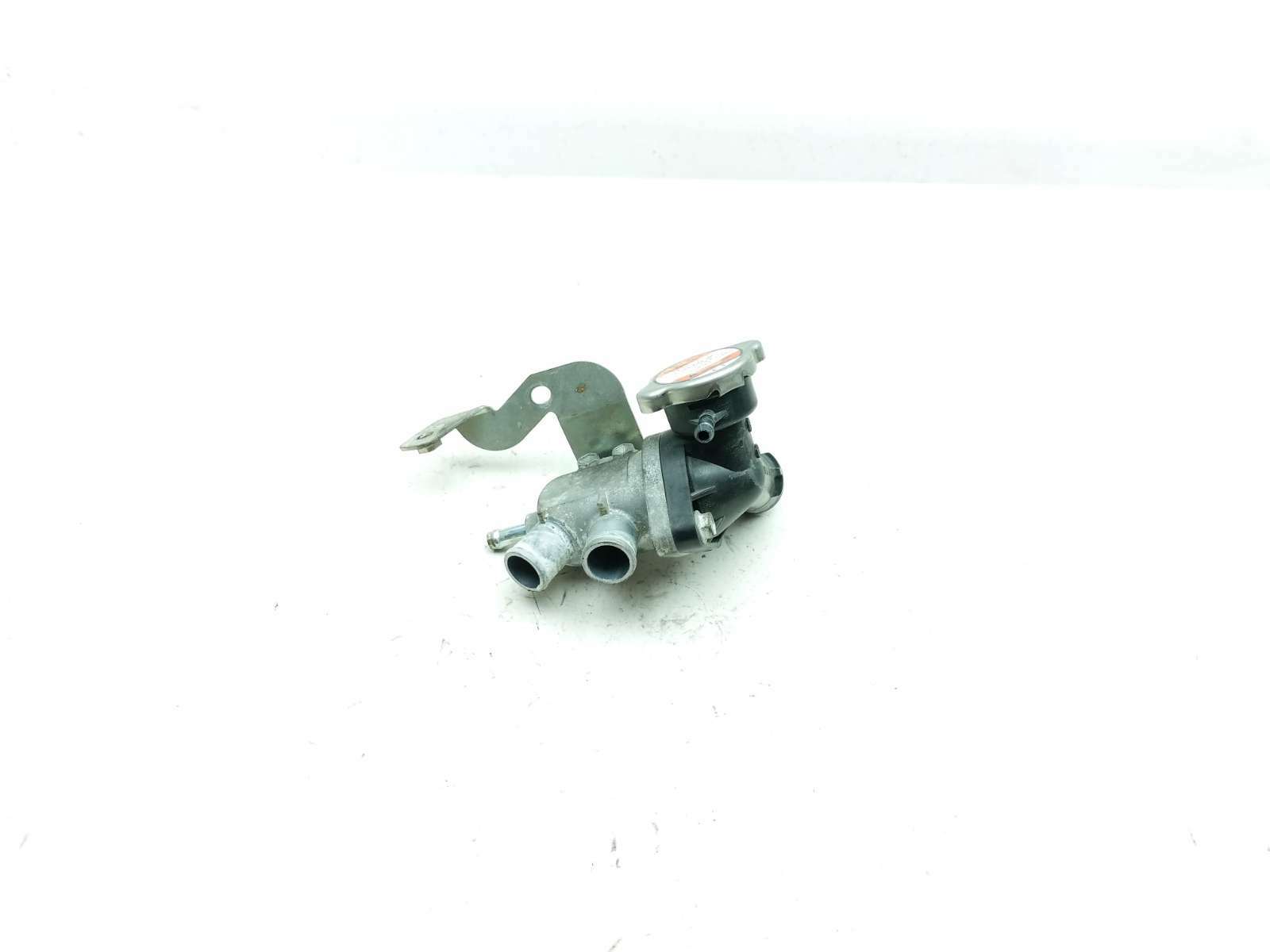 16 Suzuki GSF1250 SA Bandit  Radiator Thermostat Housing Cover
