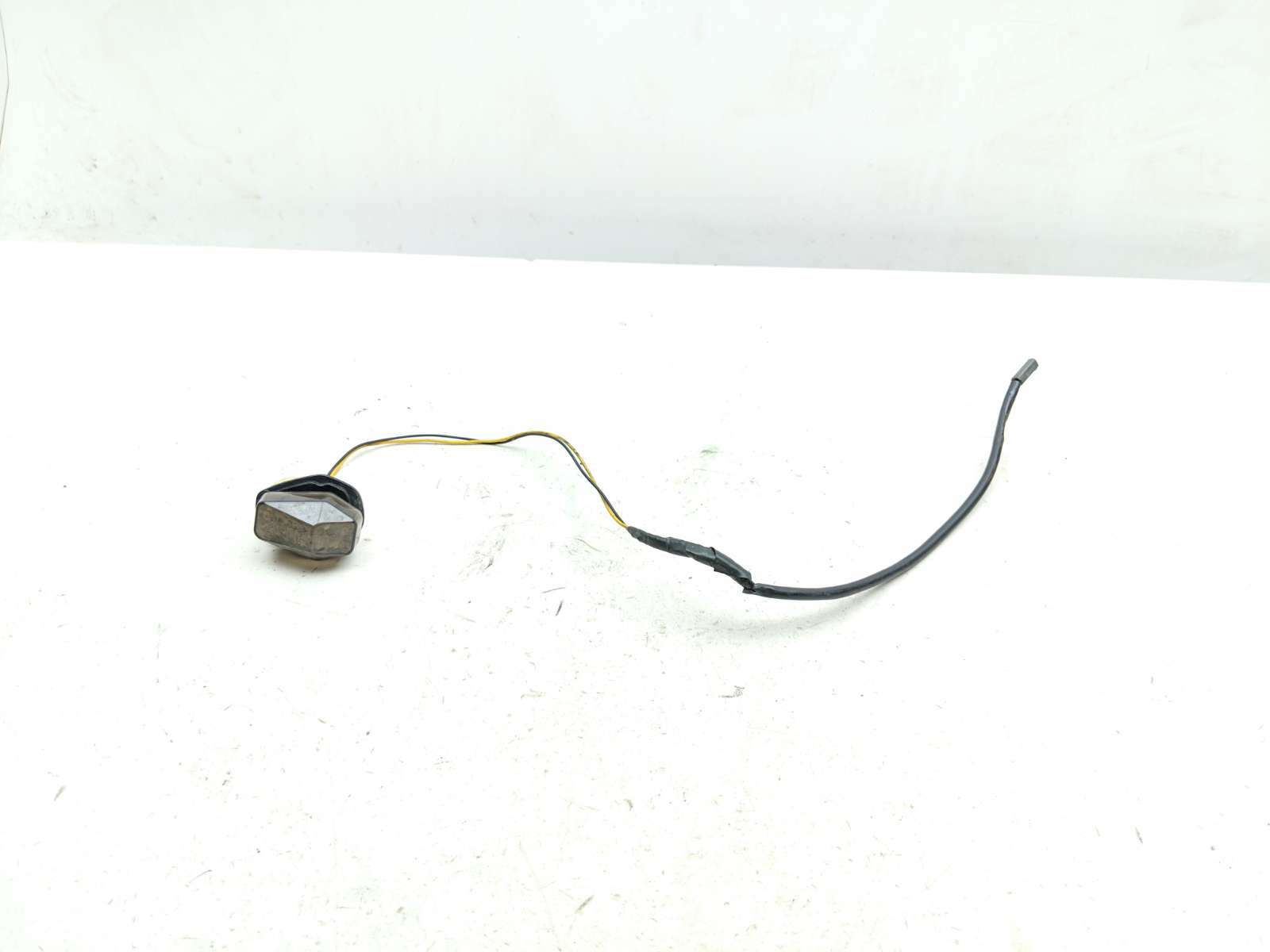16 Suzuki GSF1250 SA Bandit Fairing Turn Signal Flasher Indicator Light