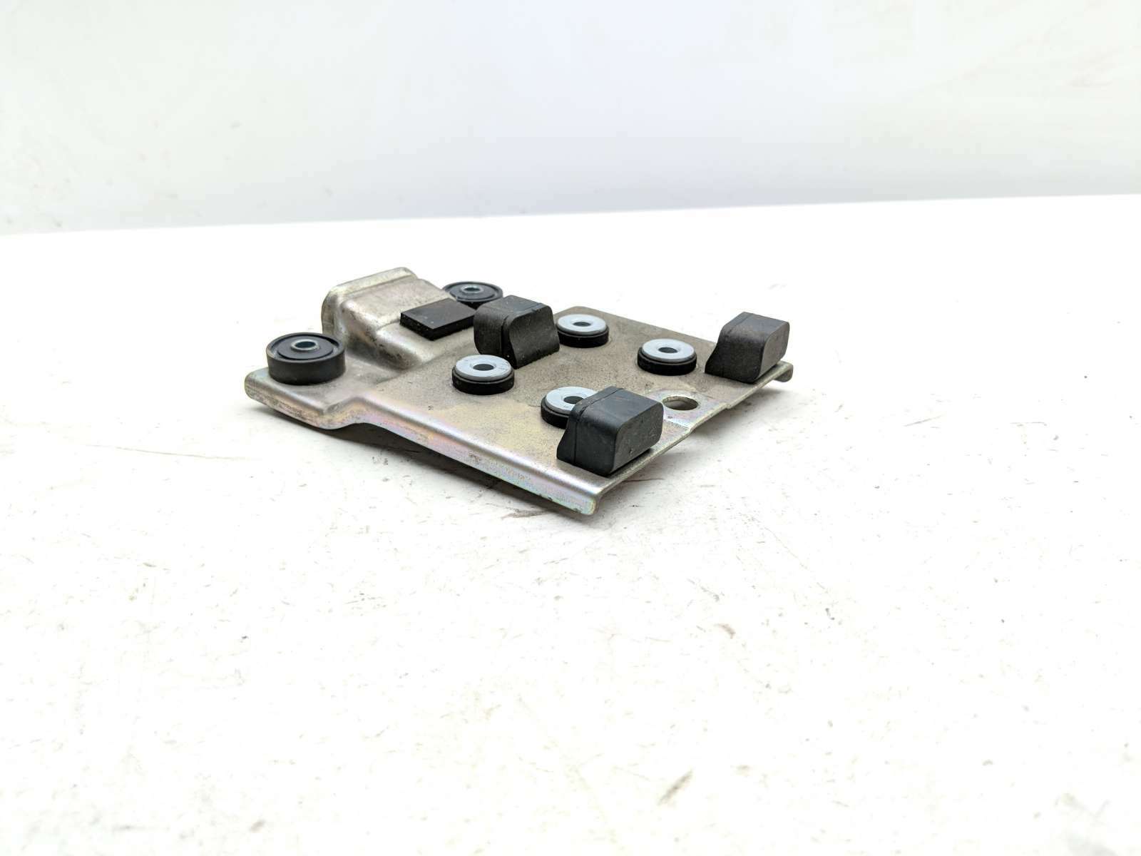 16 Suzuki GSF1250 SA Bandit Fuel Tank Mount Bracket