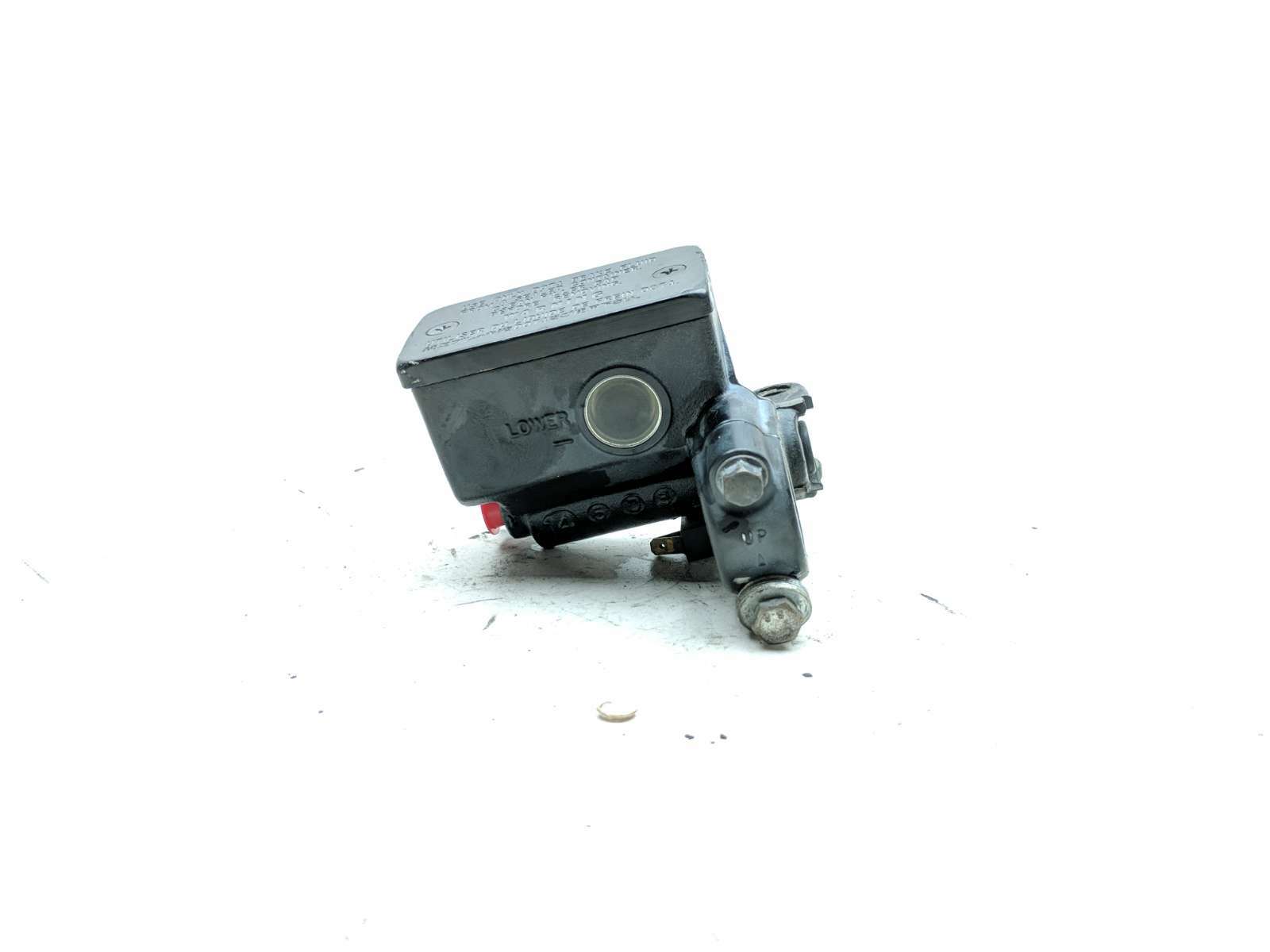16 Suzuki GSF1250 SA Bandit Right Front Brake Master Cylinder