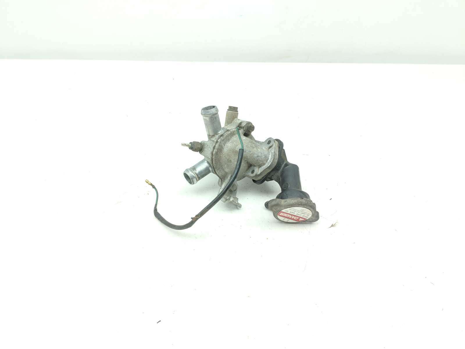 04 Honda Shadow Sabre VT1100 C2 Thermostat Housing Filler Neck w/ Radiator Cap