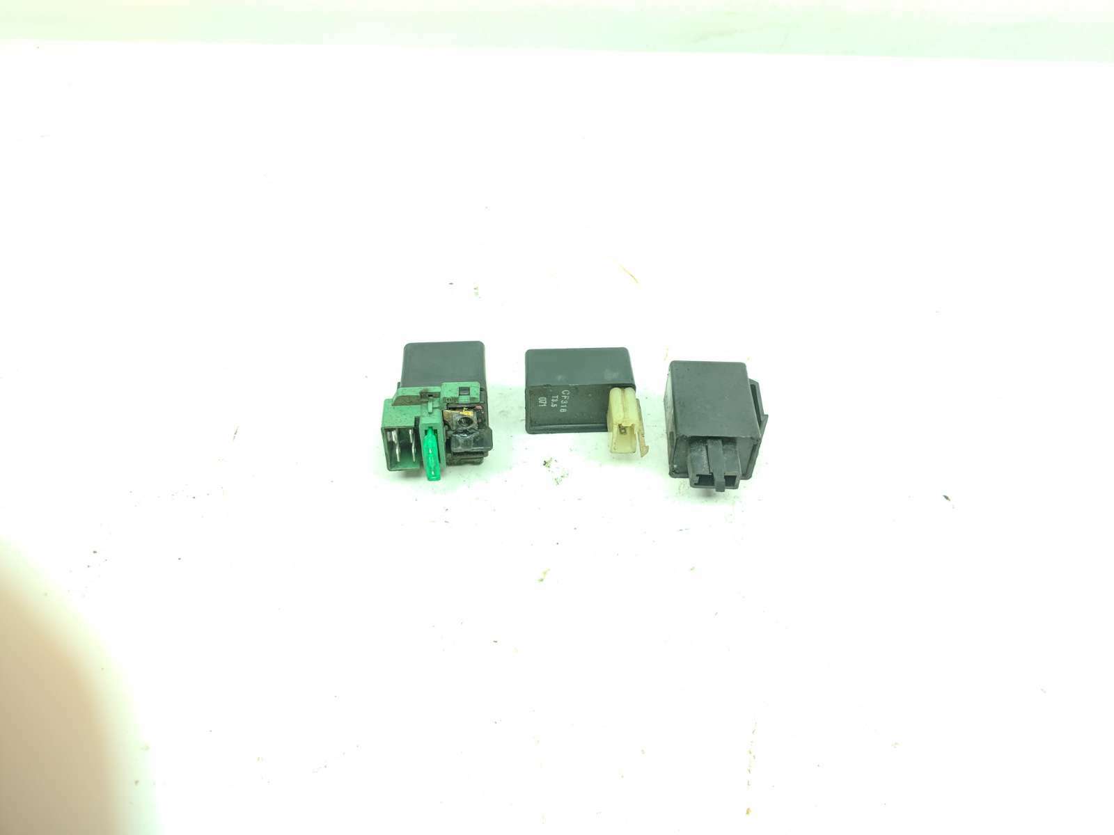 04 Honda Shadow Sabre VT1100 C2 Relay Set Starter Relay Etc