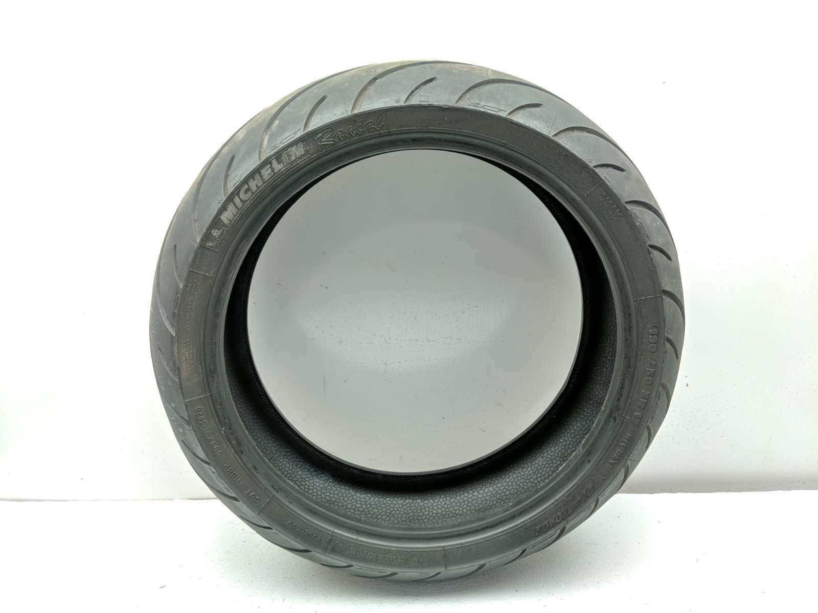 99 07 Suzuki Hayabusa GSX1300R Front Tire Michelin Pilot Road 2 190/50-17