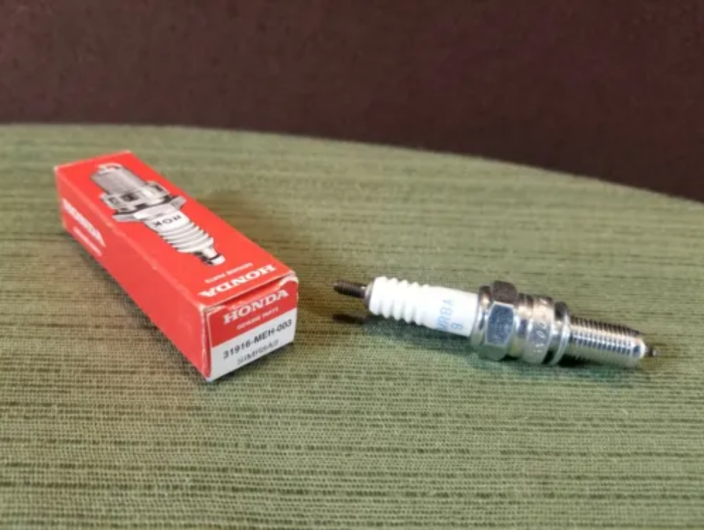 New OEM Honda SIMR8A9 Spark Plug - 31916-MEH-003
