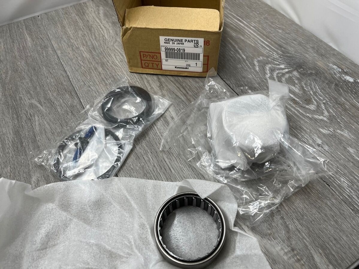 - -レザージャケット- Genuine Kawasaki 99999-0819 Rear Wheel Needle Bearing Kit