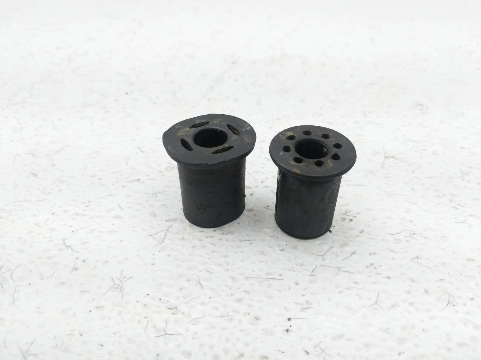 05 Ducati 749 999 Side Fuel Tank Dampers 76410511A