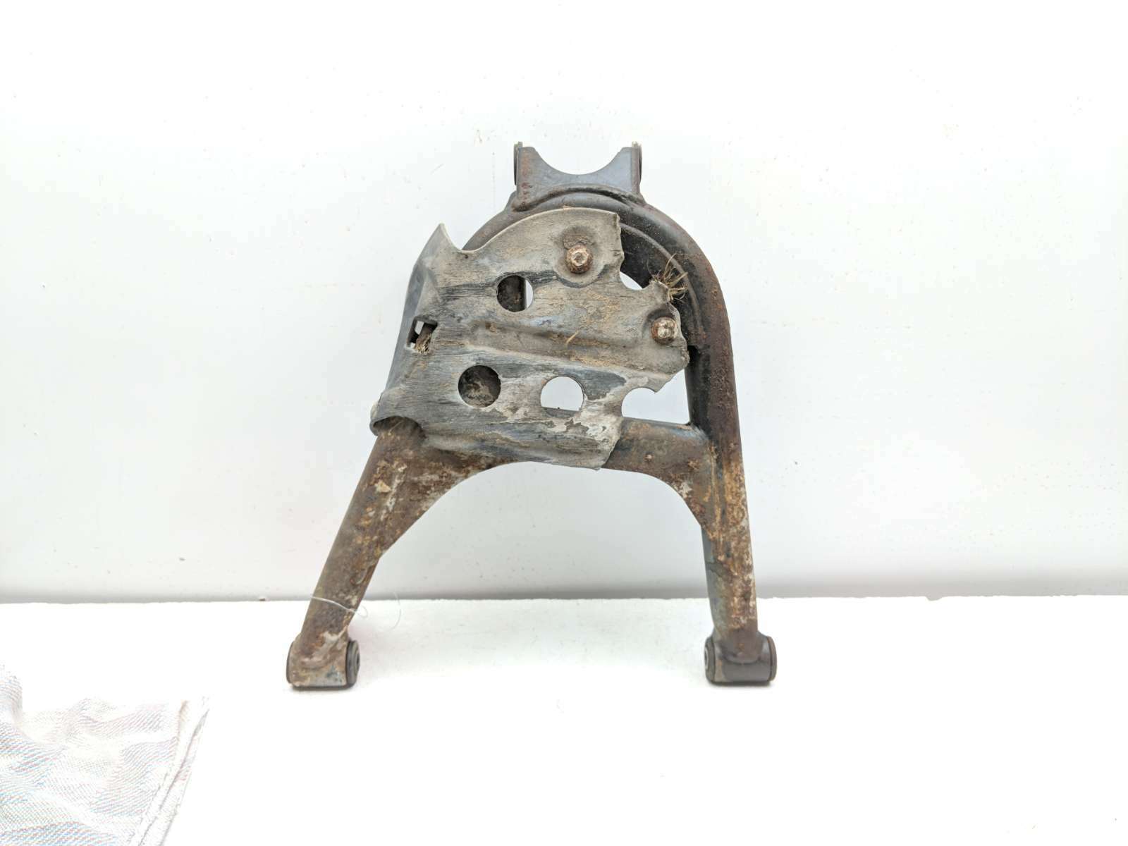 19 Yamaha Viking 700 4 Rear Right Lower Control A Arm Assembly